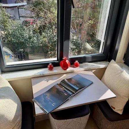 Apartment Simple In Kiziltoprak With Transportation,near Bagdat Street Istanbul